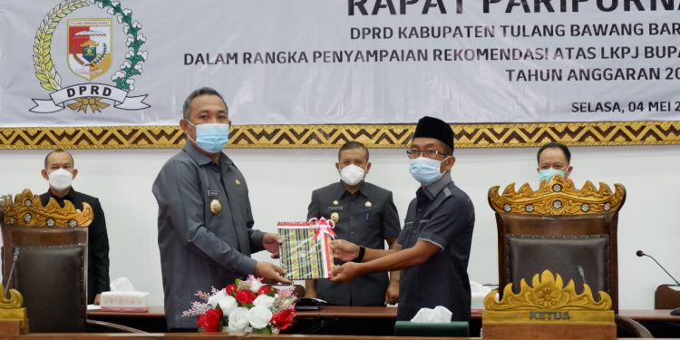 Paripurna Laporan LKPJ Tahun 2020 Kabupaten Tulang Bawang Barat