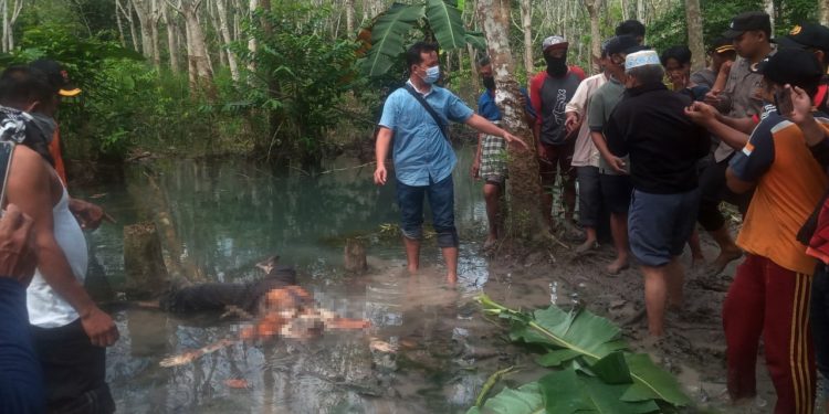 Polsek Dente Teladas Identifikasi Penemuan Mayat Yang Bagian Kepalannya Sudah Habis Dimakan Belatung