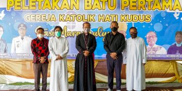 Umar Ahmad Hadiri Peletakan Batu Pertama Pembangunan Gereja