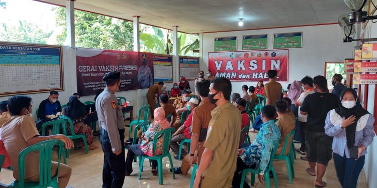 Sukseskan 1 Juta Vaksinasi di Hut Bhayangkara ke 75, Polres TuBaBa melanjutkan Vaksinasi Massal Serentak