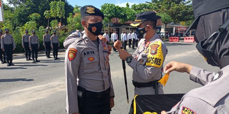 Polres TuBaBa Gelar Apel Aman Nusa ll Krakatau Tahun 2021 Dalam Penanganan Covid-19.