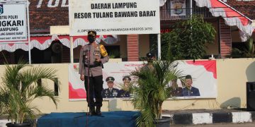 Kapolres Pimpin Upacara Purna Bakti 2 Personil Polres Tubaba