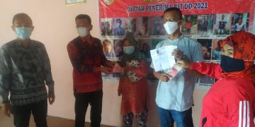 Tiyuh Bandar Dewa Salurkan Bantuan Langsung Tunai 2021
