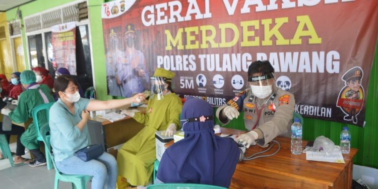 Sambut HUT ke-76 Kemerdekaan RI, Polres Tulang Bawang Buka Gerai Vaksin Merdeka