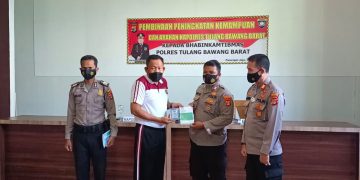 Kapolres Launching Buku Tracer dan Memberikan Pembinaan Kemampuan Kepada Bhabinkamtibmas Polres TuBaBa