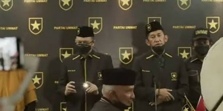 Diiringi Tabuhan Beduk, Partai Ummat Pamer SK dari Kemenkumham Republik Indonesia