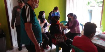 Sinergi Pemerintah Camat dan Tiyuh Pagar Dewa Buka Lapak Vaksinasi