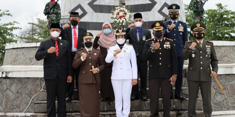 Upacara Memperingati Hari Pahlawan Ke-76 Tahun 2021, AKBP Hujra ...