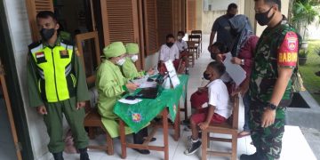 Begini Kiprah Babinsa Joyotakan, Dalam Mendukung Percepatan Vaksin Covid 19