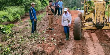 Mantap! Tiyuh Penumangan Perbaiki dan perlebar jalan Tiyuh Penumangan ke Pagar Dewa