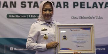 Mantap Bupati Tulang Bawang Terima Penghargaan dari Ombudsman Republik Indonesia