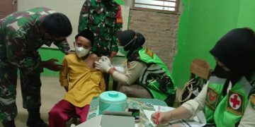 Dukung KBM di Wilayahnya, Koramil 410-02/TBS Gelar Vaksinasi Untuk Pelajar SD