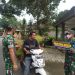 Hentikan Pengendara Tak Bermasker, Ini Yang Dilakukan Personil Koramil 24/Puhpelem