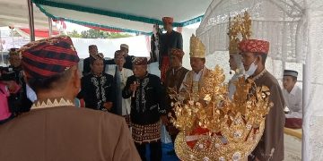 HUT Ke-77 Tulang Bawang Tentang Melalui Prosesi Begawi Adat 22 Orang Mendapatkan Gelar Stan.