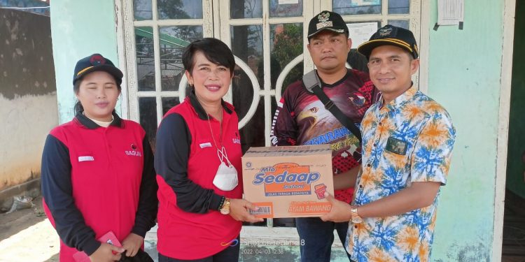 Budhi Condrowati Kunjungi Warga Korban Angin Puting Beliung di TuBaBa