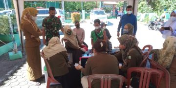 Warga Antusias Mengikuti Vaksinasi Booster Di Koramil 410-03/Teluk Betung Utara