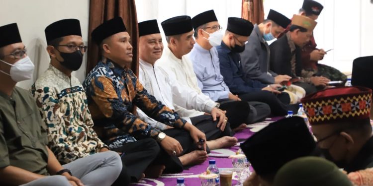 Pemerintah Kabupaten Lampung Barat Gelar Peringatan Nuzulul Qur’an 1443 H di Lamban Dinas Bupati