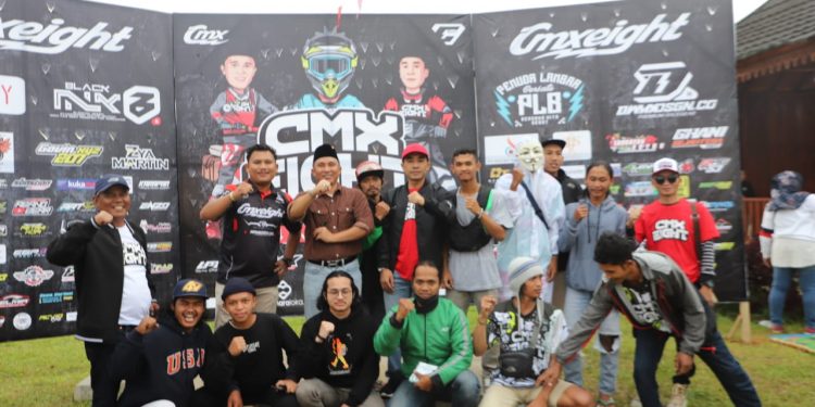 H.Parosil Madsus Ngabuburit Bareng CrazyMX (CMX) Eight Lampung Barat