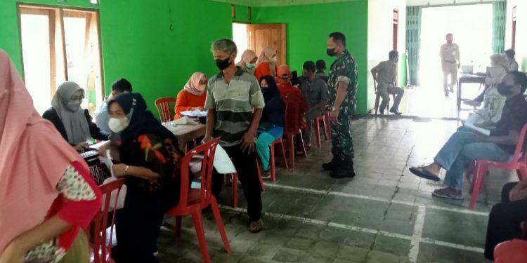 Kapten Inf Sunardi Pantau Langsung Vaksinasi Di Ngadirojo Kidul