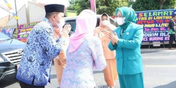 Ketua TP-PKK Lampura Kukuhkan PKK dan Bunda PAUD se-Kecamatan Blambangan Pagar