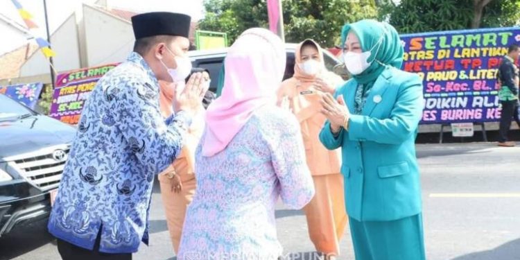Ketua TP-PKK Lampura Kukuhkan PKK dan Bunda PAUD se-Kecamatan Blambangan Pagar