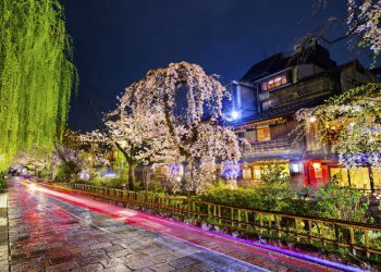 Pemandangan Malam Di Jepang