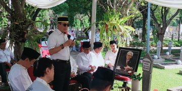 Bersama Bamusi, Basarah dan Yasonna Ikuti Ziarah di Makam Taufiq Kiemas