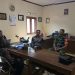 Tingkatkan Sinergitas, Babinsa Gelar Komsos Dengan Perangkat Desa
