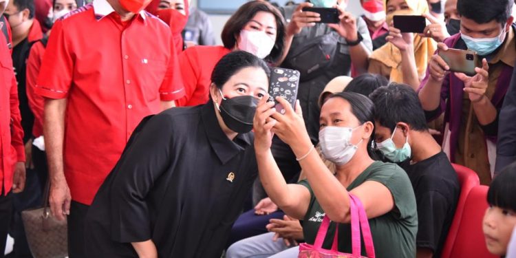 Tinjau Operasi Katarak Gratis, Puan Maharani Dorong Percepatan Penanggulangan Kebutaan