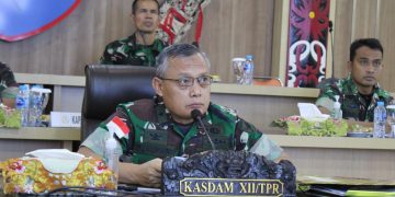 Kasdam XII/Tpr Terima Paparan Renlakgiat TMMD ke-114