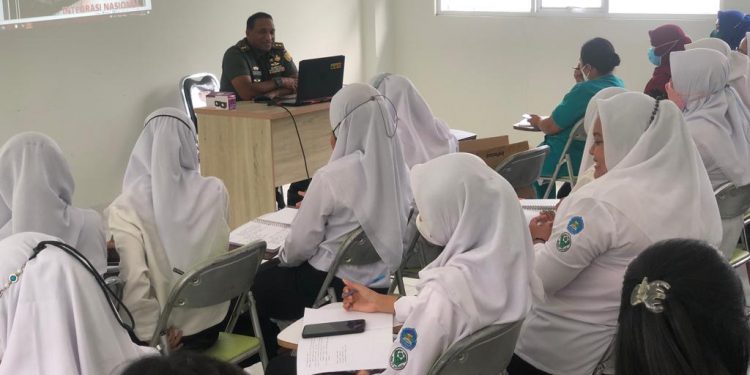 Jadi Dosen di Universitas Ternama, Anggota Kodim 0410/Kota Bandar Lampung Ikut Serta  Cerdaskan Anak Bangsa