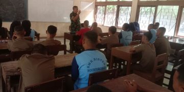 Koramil 04/Nguntoronadi Bekali PBB dan Bela Negara Kepada Pelajar