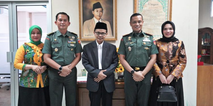 Sinergi Kerukunan Beragama Diwilayah, Danrem 071/Wijayakusuma Silaturahmi Ke Ketua FKUB Banyumas