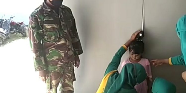 Kepedulian Babinsa Turut Wujudkan Kesehatan Balita di Desa Binaan
