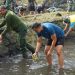 Nyemplung Bareng Bersihkan Kali Rompang, Danrem 071/Wijayakusuma Lakukan Kordinasi