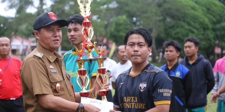 Sekda Lampung Barat, Saksikan Laga Final Liga Pemuda Mandiri