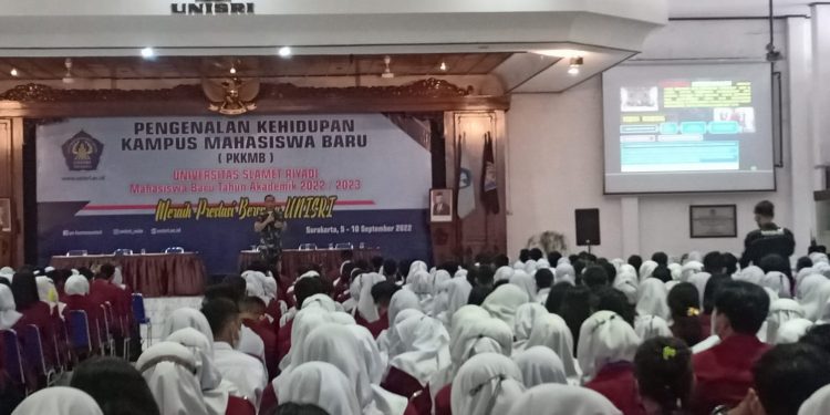 Dandim 0735/Surakarta Berikan Materi Wawasan Kebangsaan Kepada Mahasiswa Baru Universitas Slamet Riyadi