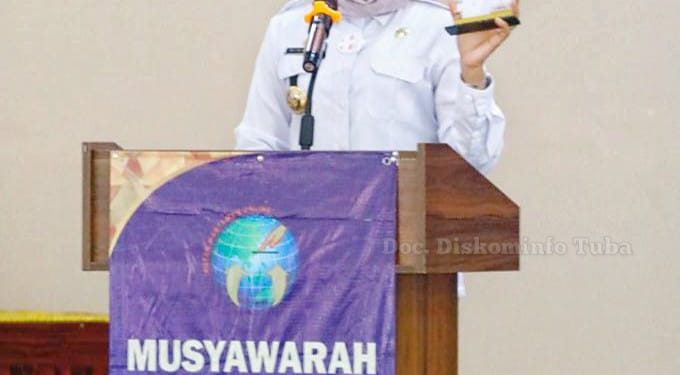 Bupati Winarti Raih IWO Awards 2022 Kategori Program Pro Rakyat Terbaik