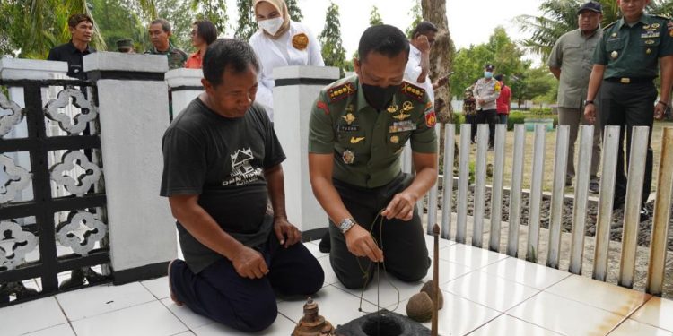 Uri-uri Sejarah dan Budaya Lokal Banyumas Serta Hormati Leluhur, Danrem 071/Wijayakusuma Kunjungi Kota Lama Banyumas