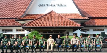 Pangdam III/Slw Dampingi Menhan RI, Berikan Pembekalan Kepada Pasis Dikreg LXII Seskoad TA 2022