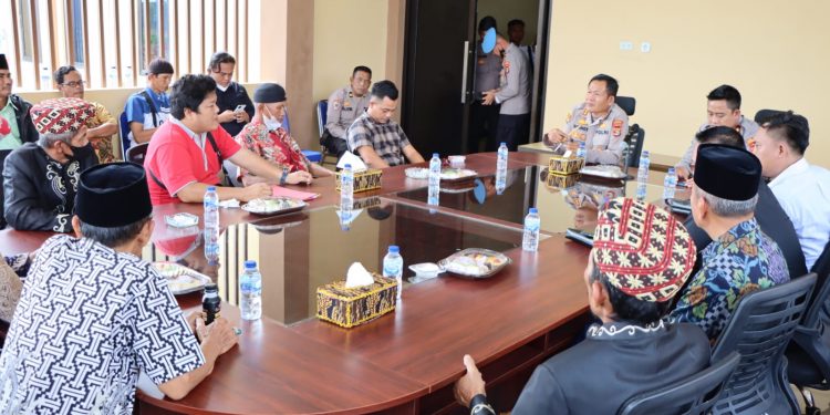 Merasa Terancam Tokoh Masyarakat Adat Buay Bulan Kecamatan Tulang Bawang Udik,Tubaba melapor ke Polres