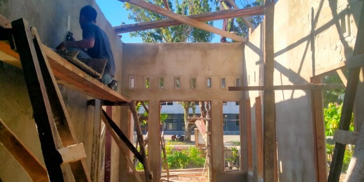 Satgas TMMD Ke 115 Kodim 0311/Pessel, Kebut Pengerjaan RTLH Eli Warni