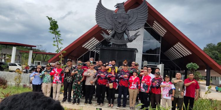 Satgas Pamtas Yonif 645/Gty ikuti Acara Merah Putih Tapal Batas (MPTB) ke 4 Tahun 2022