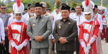 PM Kembali Bagikan Seragam Gratis di Gor Aji Saka