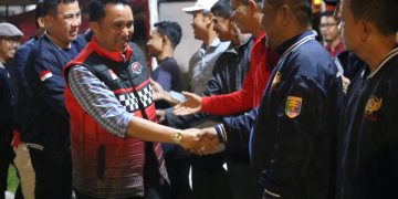 Bupati Lampung Barat Ramah Tamah dengan Pengurus Karang Taruna di Sekolah Kopi