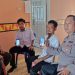 Anggota Sat Binmas Sosialisasi LayananPolri Super App Presisi