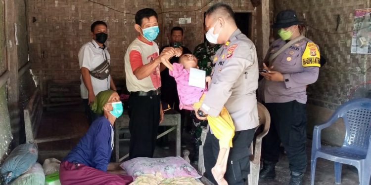 Polsek Dente Teladas Gelar Baksos untuk Anak Penderita Stunting