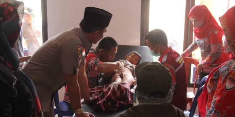 Jelang Purna Tugas PM, DPC PS dan PDI Perjuangan Gelar Khitanan Masal