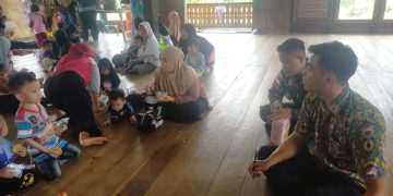 Personil Kesehatan Satgas Pamtas Yonif 645/Gty Berikan Layanan Kesehatan Posyandu di Wilayah Perbatasan