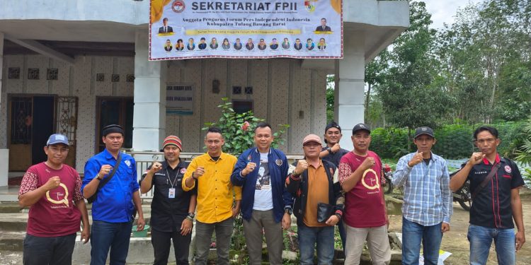 Organisasi Pers Tubaba,Adakan Silahturahmi